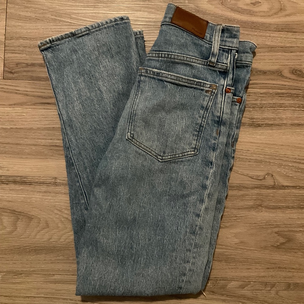 Madewell the perfect vintage straight jean size 24
